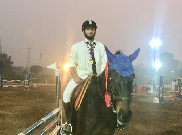 Sanskar School’s Mandatar Tanwar secures Gold at the Chetak Horse Show 