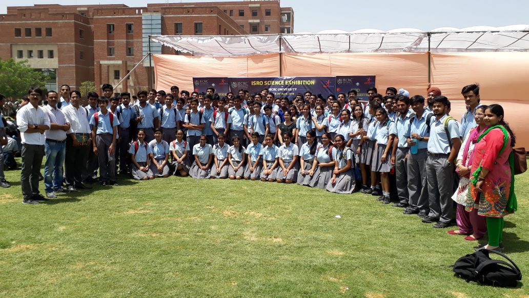 Sanskar Students attend Exhibition conducted by ISRO